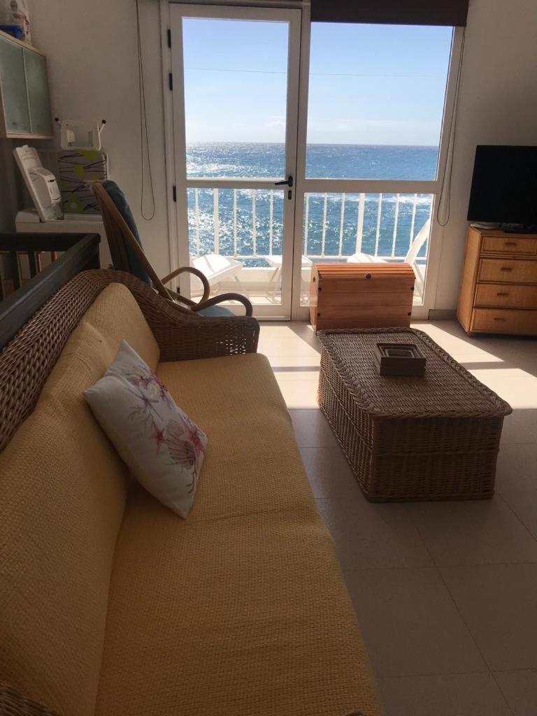 Appartamento Vv Yelymar. Playa De Alojera Esterno foto